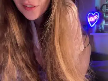Bongacams Free Porn Cam of CandyBoom