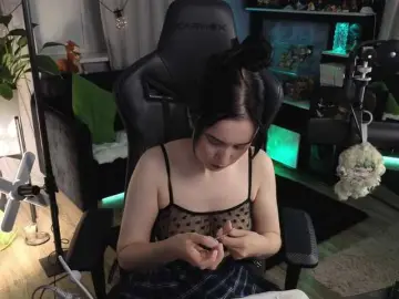 Bongacams Private Sex Chat of KiraLiLime
