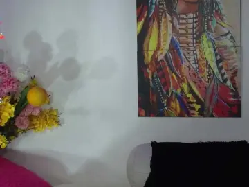 Bongacams Watch Live Sex Cams of LittleSky