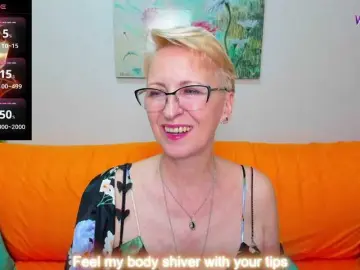 Bongacams Watch Live Sex Cams of iamyourdream89