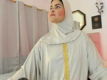 Bongacams Watch Live Sex Cams of AishaAmin