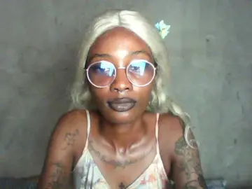 Bongacams Live Sex Cam of Calin33