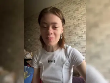 Bongacams Adult Webcam of 18YoungPussy18
