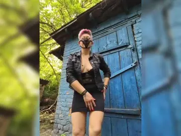Bongacams Nude Webcam of BUSINKA-25