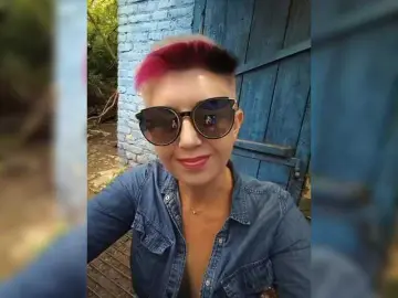 Bongacams Best live sex cam show of BUSINKA-25