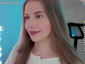 Bongacams Adult Video Chat of -VikkiL0vesCheese-