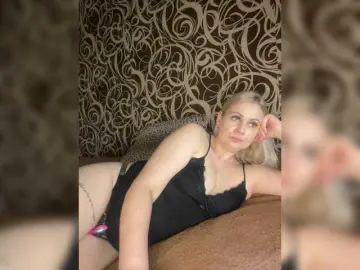 Bongacams Watch Live Sex Cams of Enni1