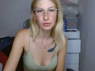Bongacams Private Sex Chat of LunaVibe-V