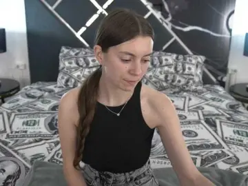 Bongacams Watch Live Sex Cams of NicoleInfinity