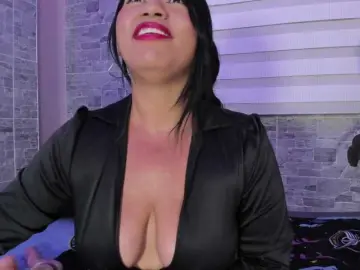 Bongacams Watch Live Sex Cams of MeganBlazze