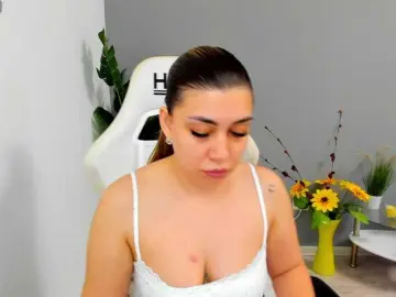 Bongacams Best live sex cam show of EveeEvian