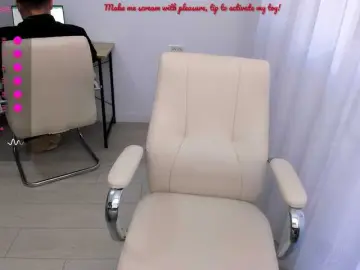 Bongacams Live Sex Cam of EveeEvian