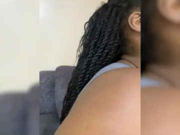 Bongacams Free Live Porn of Curvy-maxy9