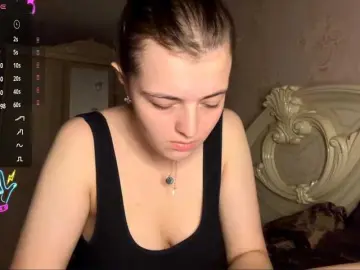 Bongacams Nude Webcam of PeachBabe