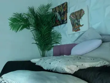Bongacams Watch Live Sex Cams of Hellen-Sky