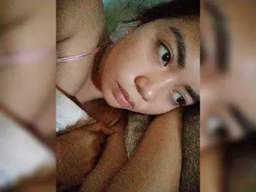 Bongacams Live Sex Cam of XXhornywetprincess99XX