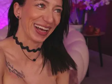 Bongacams Watch Live Sex Cams of RubyFever