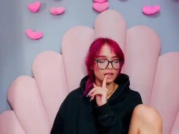 Bongacams Watch Live Sex Cams of LUCYMILLER