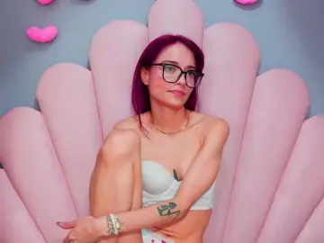 Bongacams Private Sex Chat of LUCYMILLER