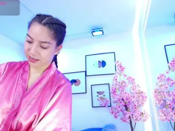 Bongacams Nude Webcam of Ema-louisx