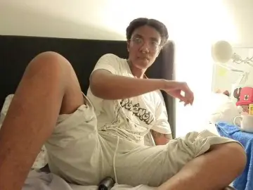 Bongacams Live Porn of CarolineS
