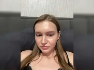 Bongacams Best live sex cam show of Lola-2