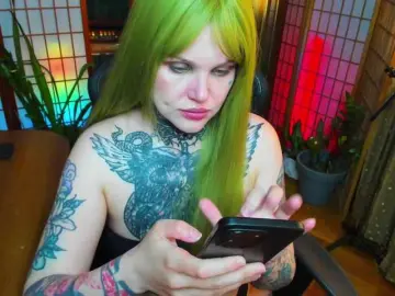 Bongacams Watch Live Sex Cams of HellGa