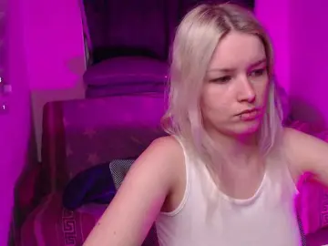 Bongacams Nude Webcam of CherryNight666