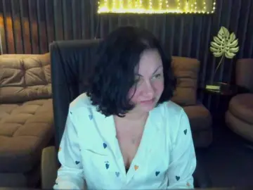 Bongacams Watch Live Sex Cams of IrissMoon