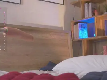 Bongacams Watch Live Sex Cams of HollieDurand