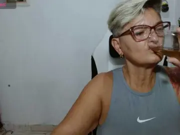 Bongacams Adult Webcam of bety-cum3