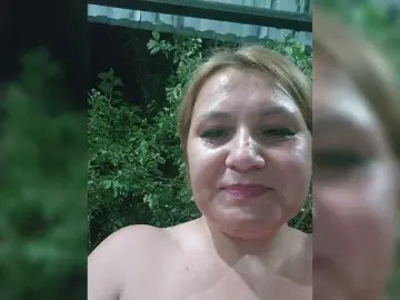 Bongacams Free Live Porn of CosandraMix