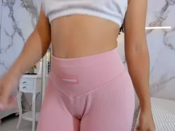Bongacams Free Porn Cam of hannahill69