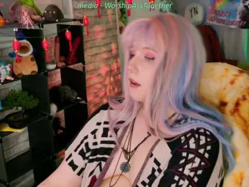 Bongacams Private Sex Chat of candy-yeah