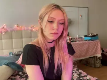 Bongacams Free Porn Cam of sexycute18