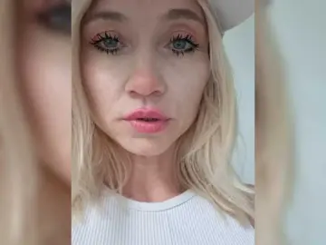 Bongacams Live Porn of AlinaLoves