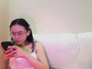 Bongacams Private Sex Chat of MyrleHenggeler