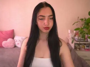 Bongacams Live Sex Cam of WildKittenX