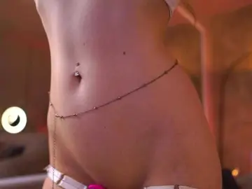 Bongacams Live Porn of MaddieBryggs