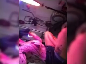 Bongacams Watch Live Sex Cams of VelvetinkQueen