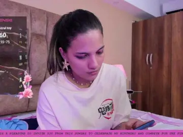 Bongacams Watch Live Sex Cams of EmmaSanchez1