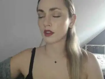 Bongacams Adult Video Chat of ScarlettXQueen