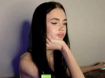 Bongacams Free Porn Cam of Lola-Lush