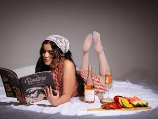 MiiaaCarter