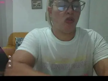 Bongacams Sex Cam of Hotmommyxxx
