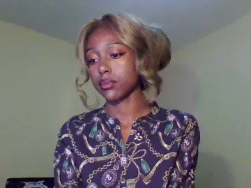 Bongacams Live Sex Cam of Hunnybee