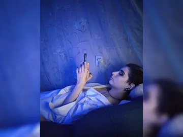 Bongacams Free Porn Cam of CyberSiren