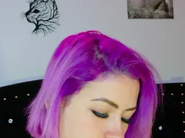 Bongacams Best live sex cam show of Ivypoison10