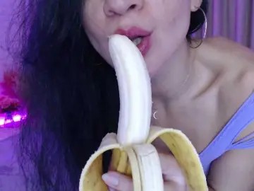 Bongacams Free Porn Cam of SofiSlowBurn
