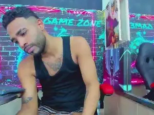 Cam4 Live Sex of dominic_max1